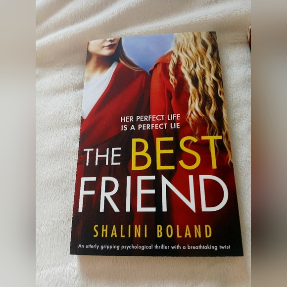 Source Unknown Book Set with Blue, Red, Yellow Covers - Picture 3 of 5